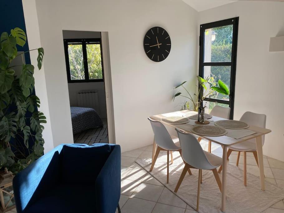 Charmante Dependance Avec Piscine En Provence Vakantiehuis Le Puy-Sainte-Réparade