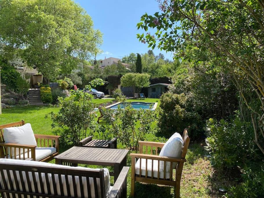 Charmante Dependance Avec Piscine En Provence Vakantiehuis