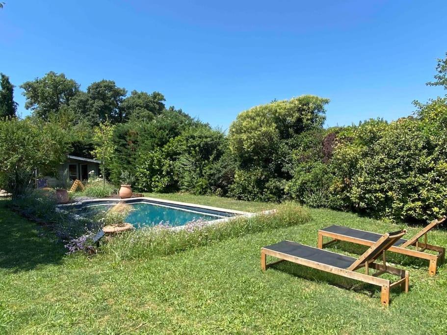 Holiday home Charmante Dependance Avec Piscine En Provence